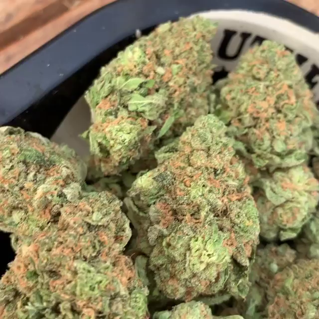 Zkittlez Cake
